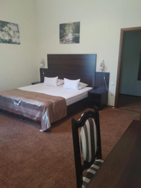 12 Months Mini Hotel